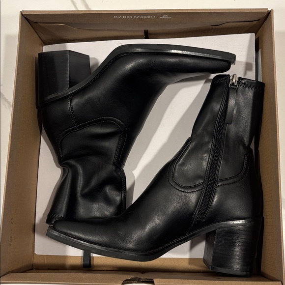 Dolce Vita Josiah Booties - Picture 2 of 10